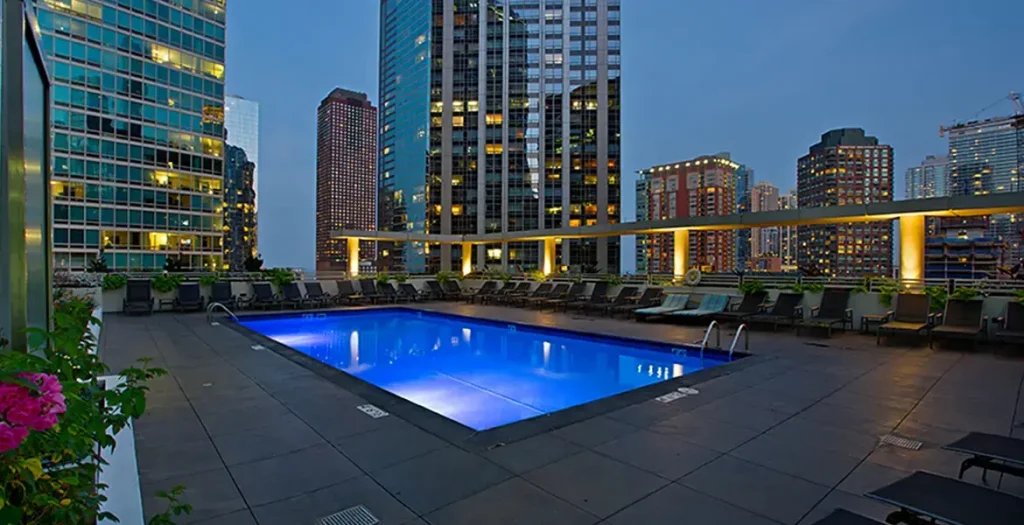 luxury apartments downtown chicago